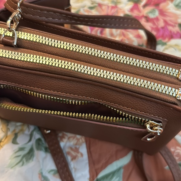 Cute brown Boho crossbody purse faux leather phone holder bag - Picture 8 of 11